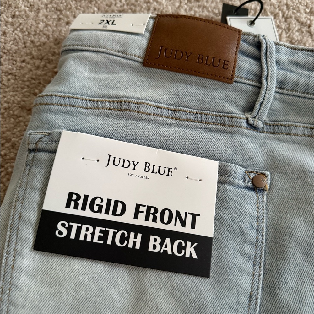 Judy Blue Women's Light Blue Jean shorts